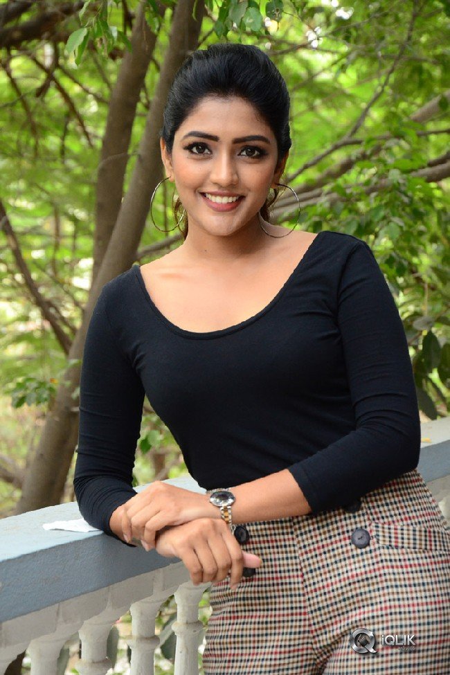 Eesha-Rebba-New-Photos